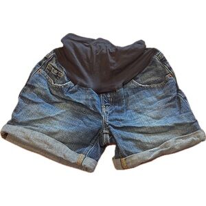 Old Navy Maternity Shorts Medium Wash Size 2